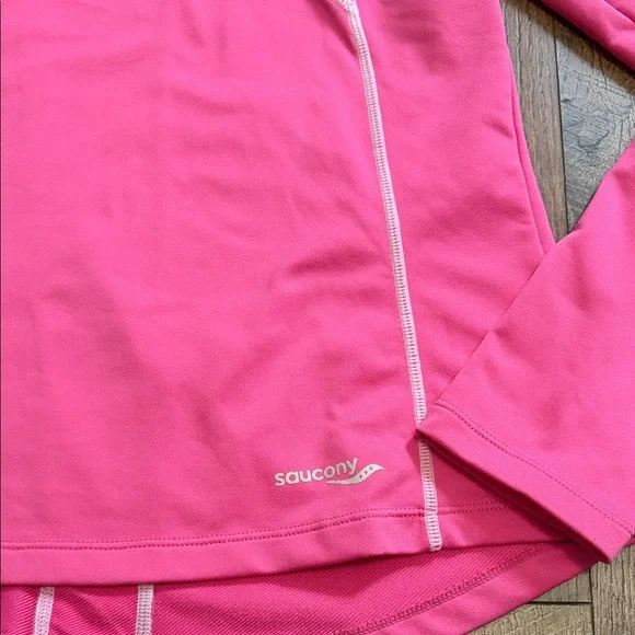 Saucony Vibrant Pink Half-Zip Pullover - Picture 3 of 10